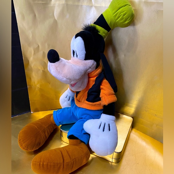 WALT DISNEY WORLD VTG GOOFY CHARACTER JUMBO SIZE 26” COLLECTIBLE PLUSH - Picture 10 of 14